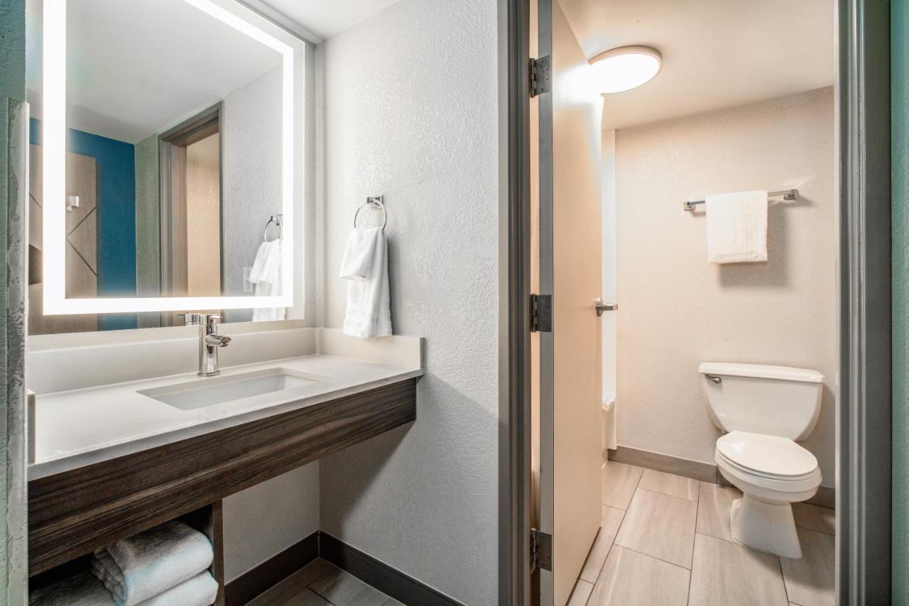 Holiday Inn Express & Suites Phoenix - Mesa West By Ihg Dış mekan fotoğraf